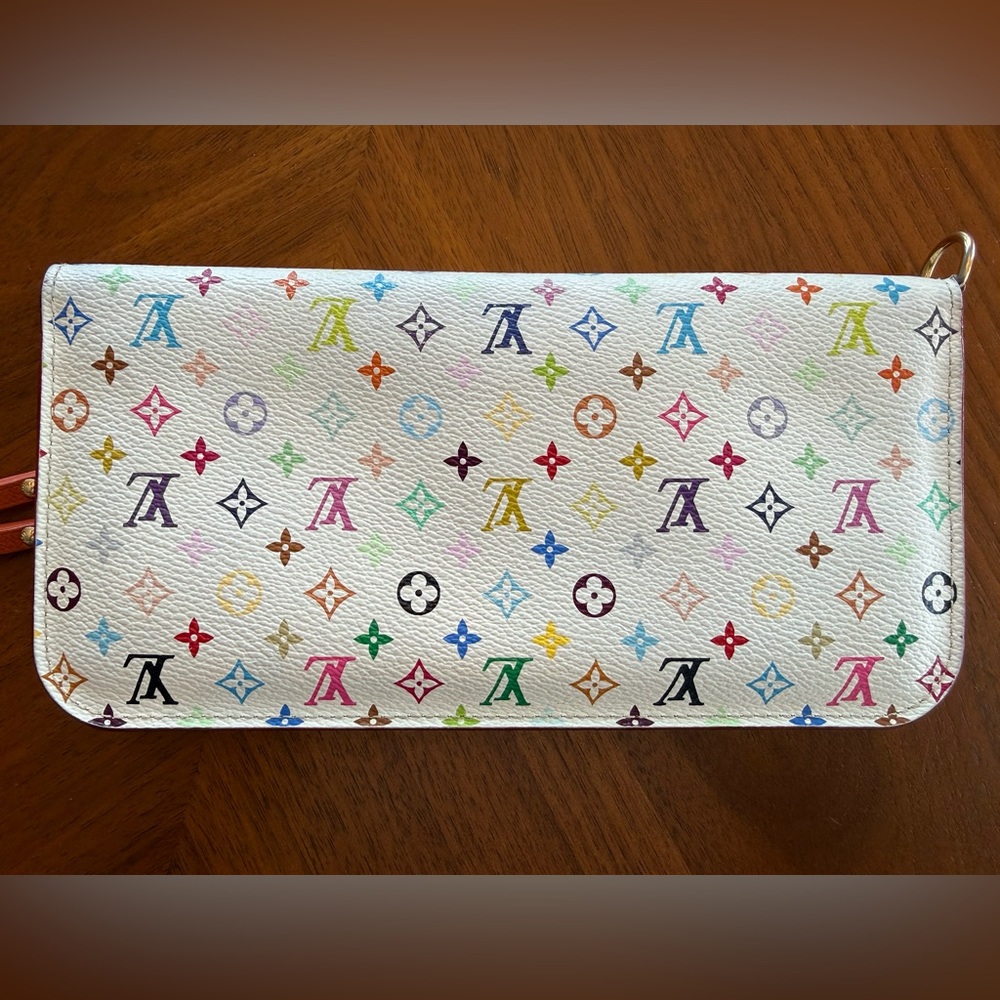 Louis Vuitton
Multicolor Insolite
Wallet - Very Good
Condition - Picture 2 of 9